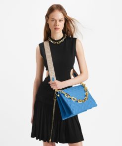 Donna Louis Vuitton Borse Con Catenella E Clutches | Borsa Coussin Mm Bleuet