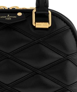 Donna Louis Vuitton Mini Bags | Alma Nano