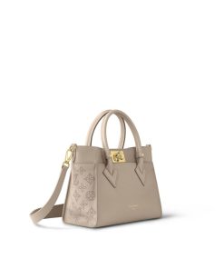 Donna Louis Vuitton Totes | Borsa Tote On My Side Pm Galet