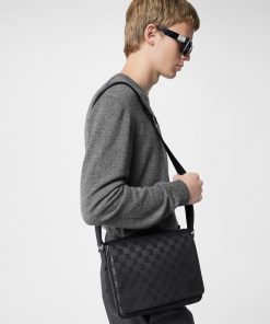 Uomo Louis Vuitton Collezione Damier | Borsa Messenger District Pm