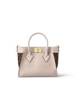 Donna Louis Vuitton Totes | Borsa Tote On My Side Pm Greige